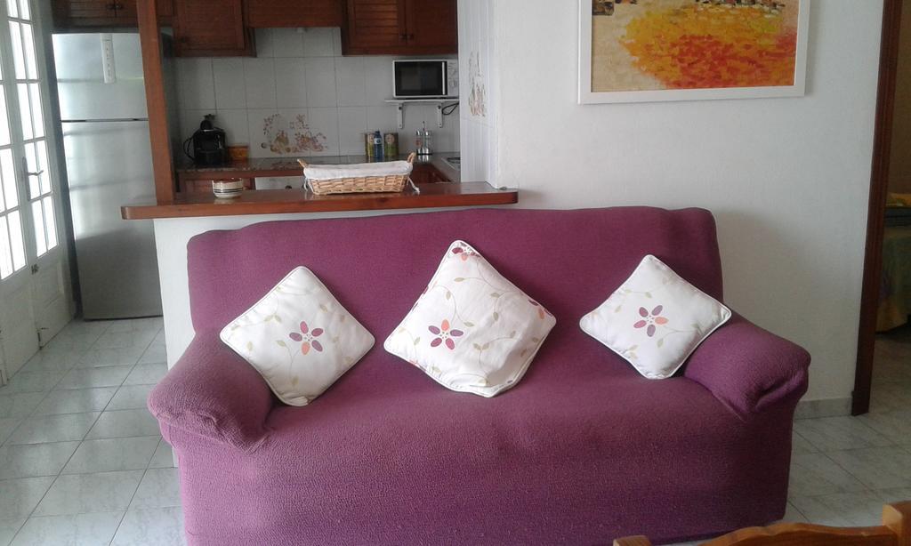 Apartamentos Gabriel Sans Fornells  Rum bild