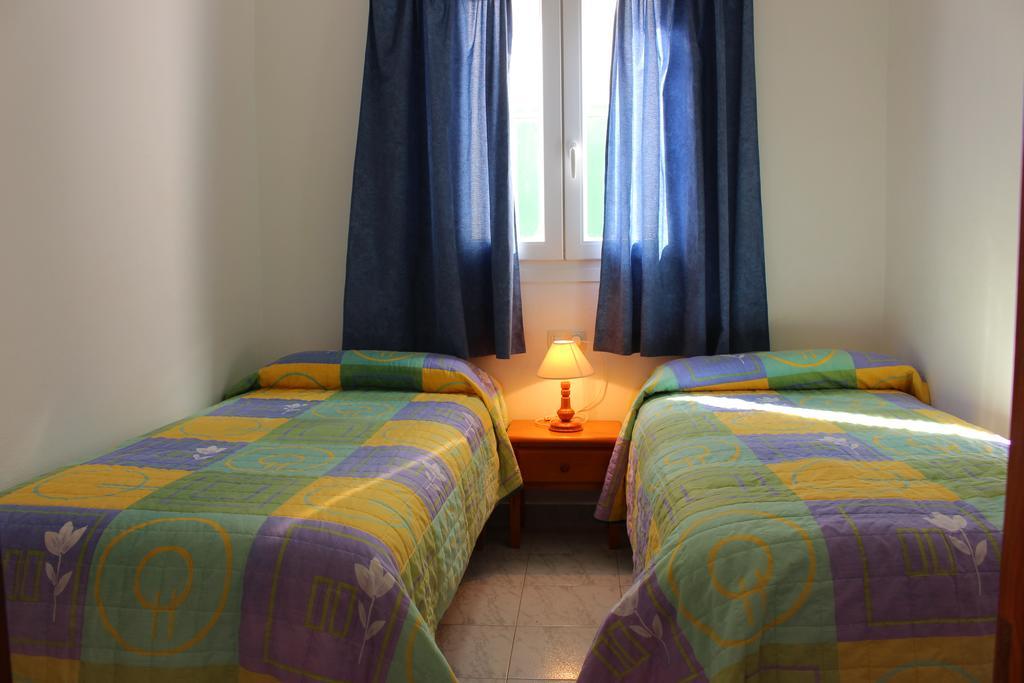 Apartamentos Gabriel Sans Fornells  Exteriör bild